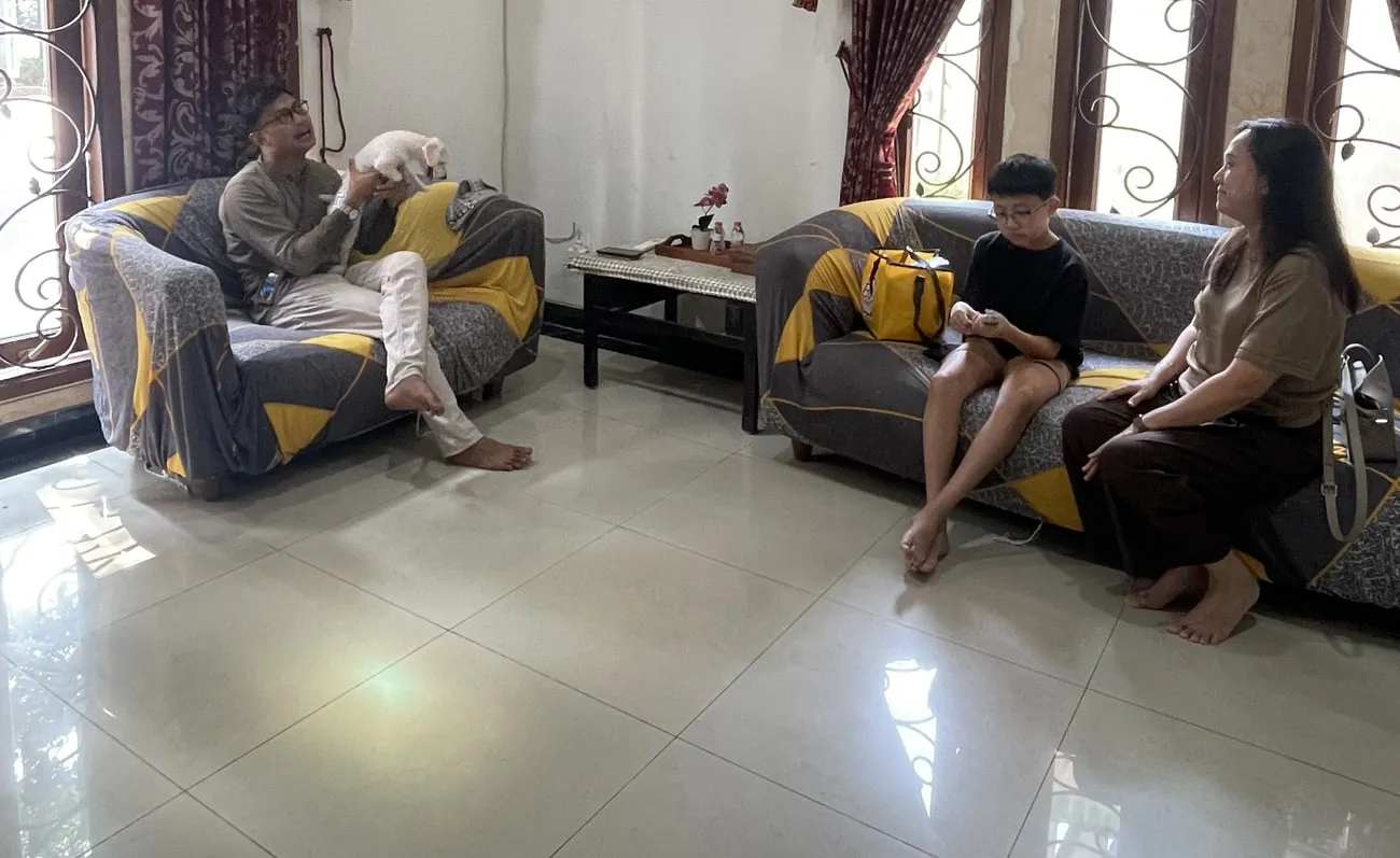 Sesi konsultasi Faunafella Dog di rumah owner